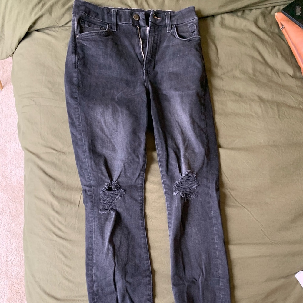 Never worn H&M Ripped Black Jeans